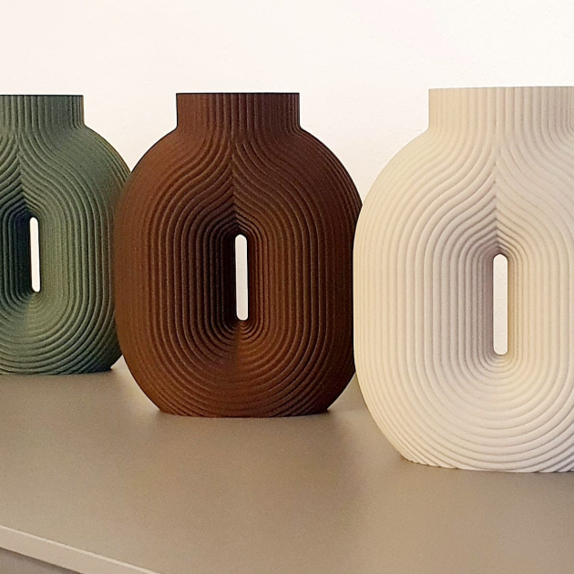 Vaso oblongo canelado