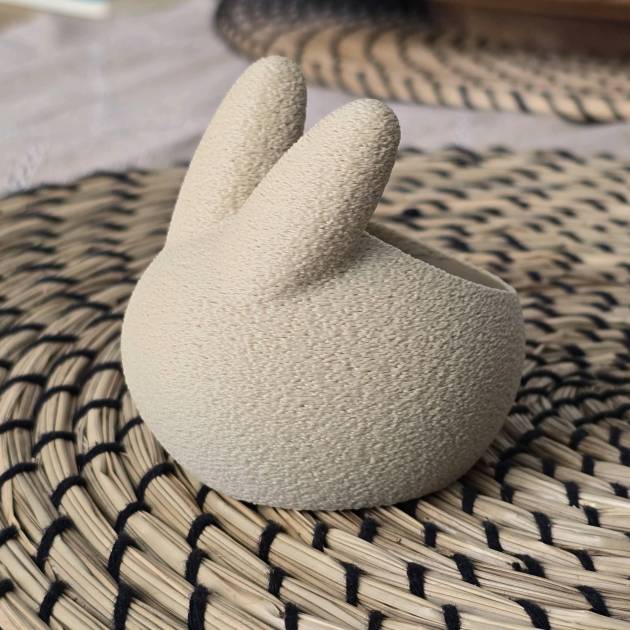 Casinha de Páscoa com Vela LED